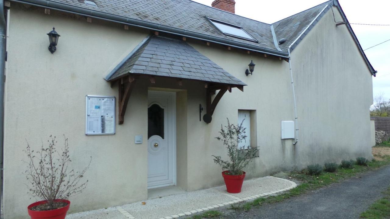 Chambre D'Hotes Mansardee Saint-Ouen-les-Vignes Kültér fotó