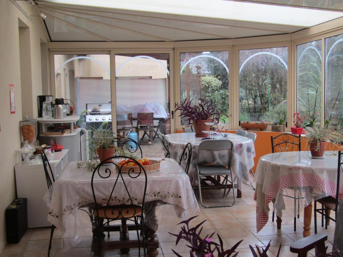 Chambre D'Hotes Mansardee Saint-Ouen-les-Vignes Kültér fotó